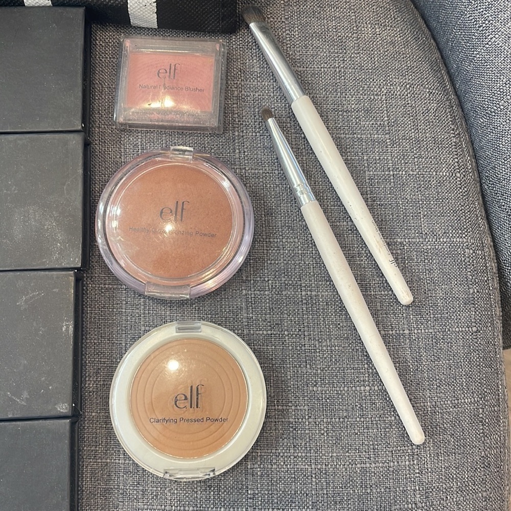 BUNDLE OF E.L.F. MAKEUP - Picture 14 of 16